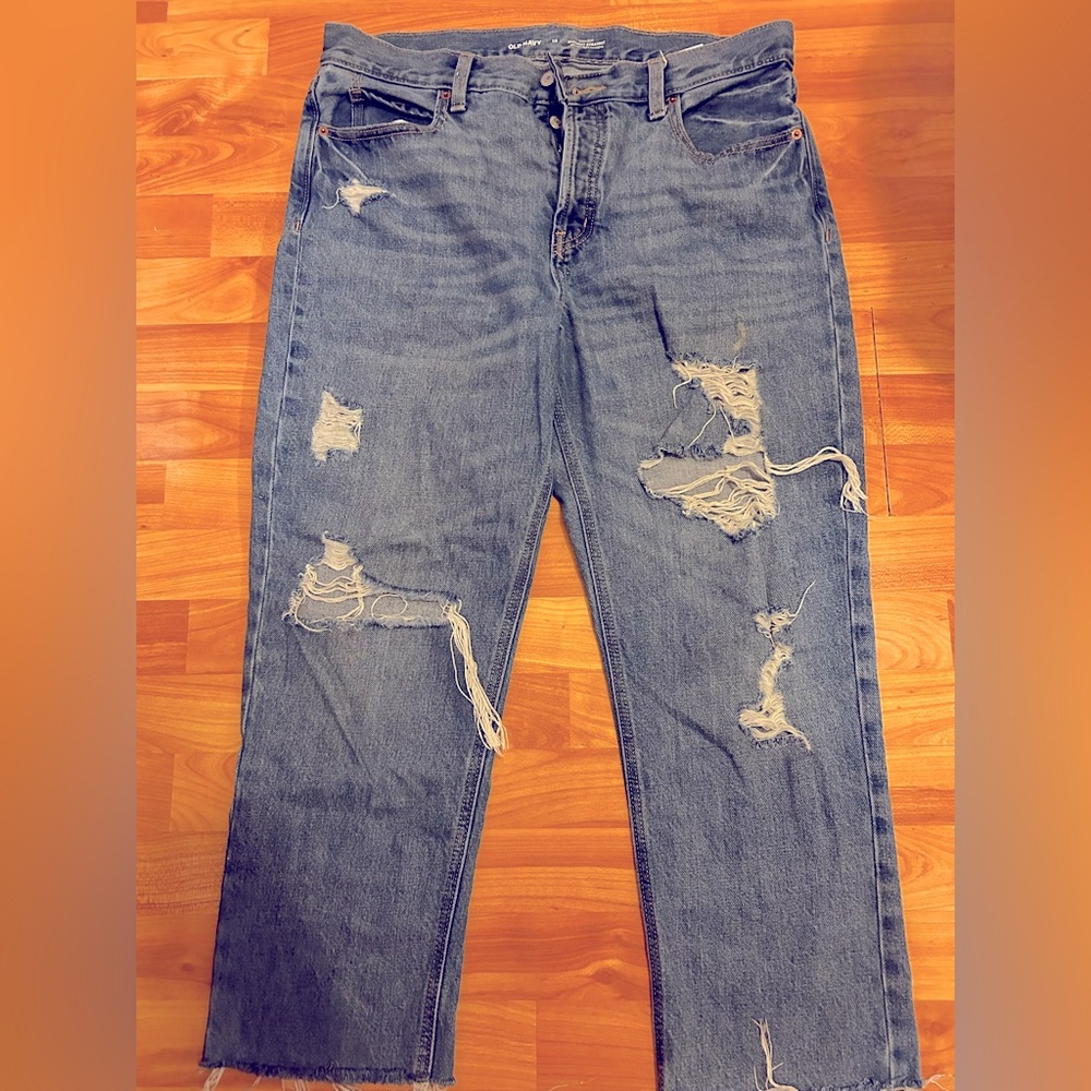 Old Navy High rise slouchy straight, size 10, medium wash.